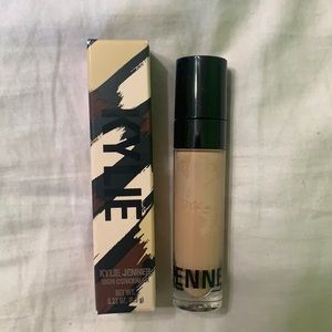 Brand new Kylie Jenner skin concealer